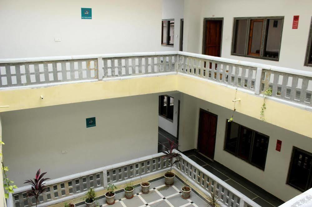 Oyo 1159 Hotel Chandra Prakash Udaipur Luaran gambar