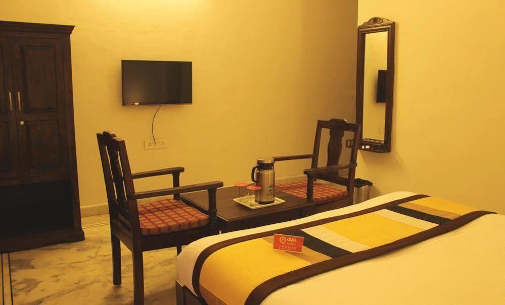 Oyo 1159 Hotel Chandra Prakash Udaipur Luaran gambar