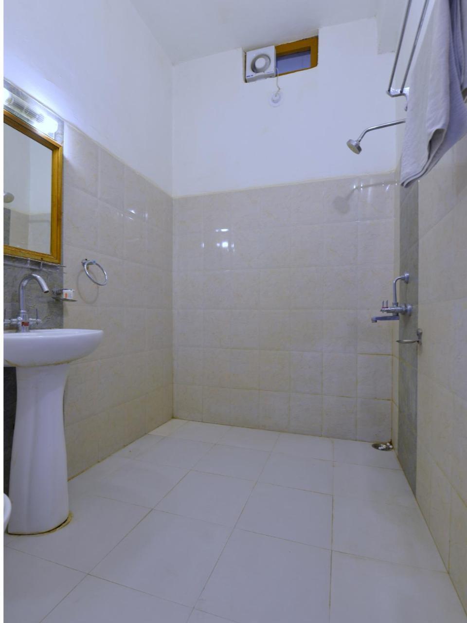 Oyo 1159 Hotel Chandra Prakash Udaipur Luaran gambar